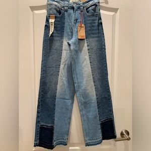 Really cute trendy jeans. Love Cult brand NWT